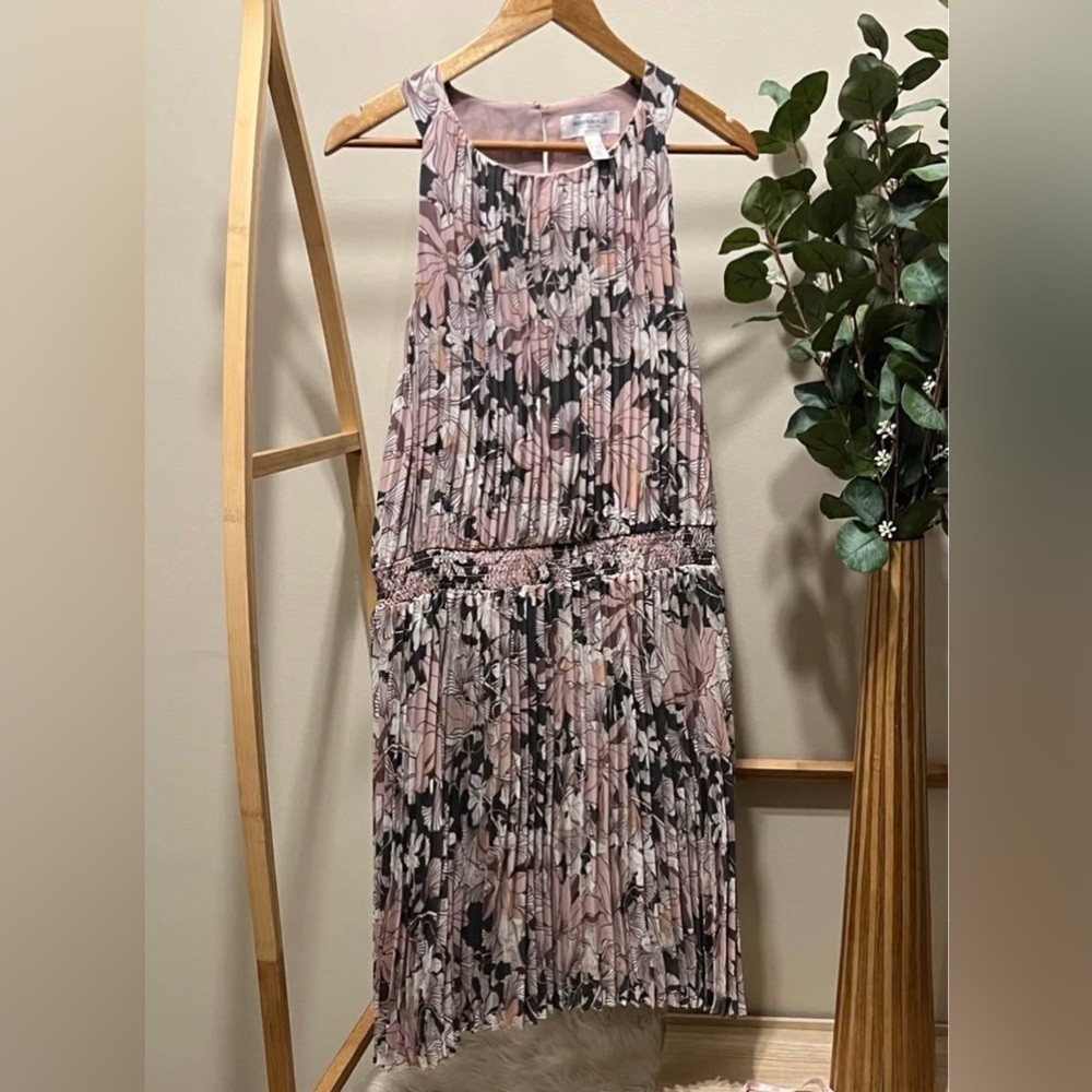 Addition Elle Pleated Floral Sleeveless Midi Dress in Dusty Pink and Black
